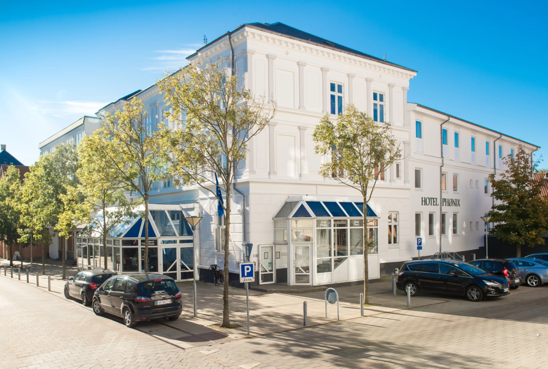 Facade Hotel Phønix Hjørring.png