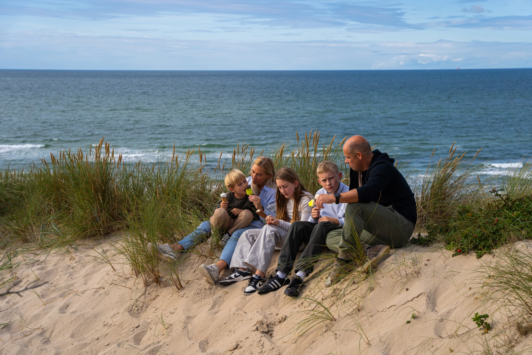 Familie-på-stranden.jpg
