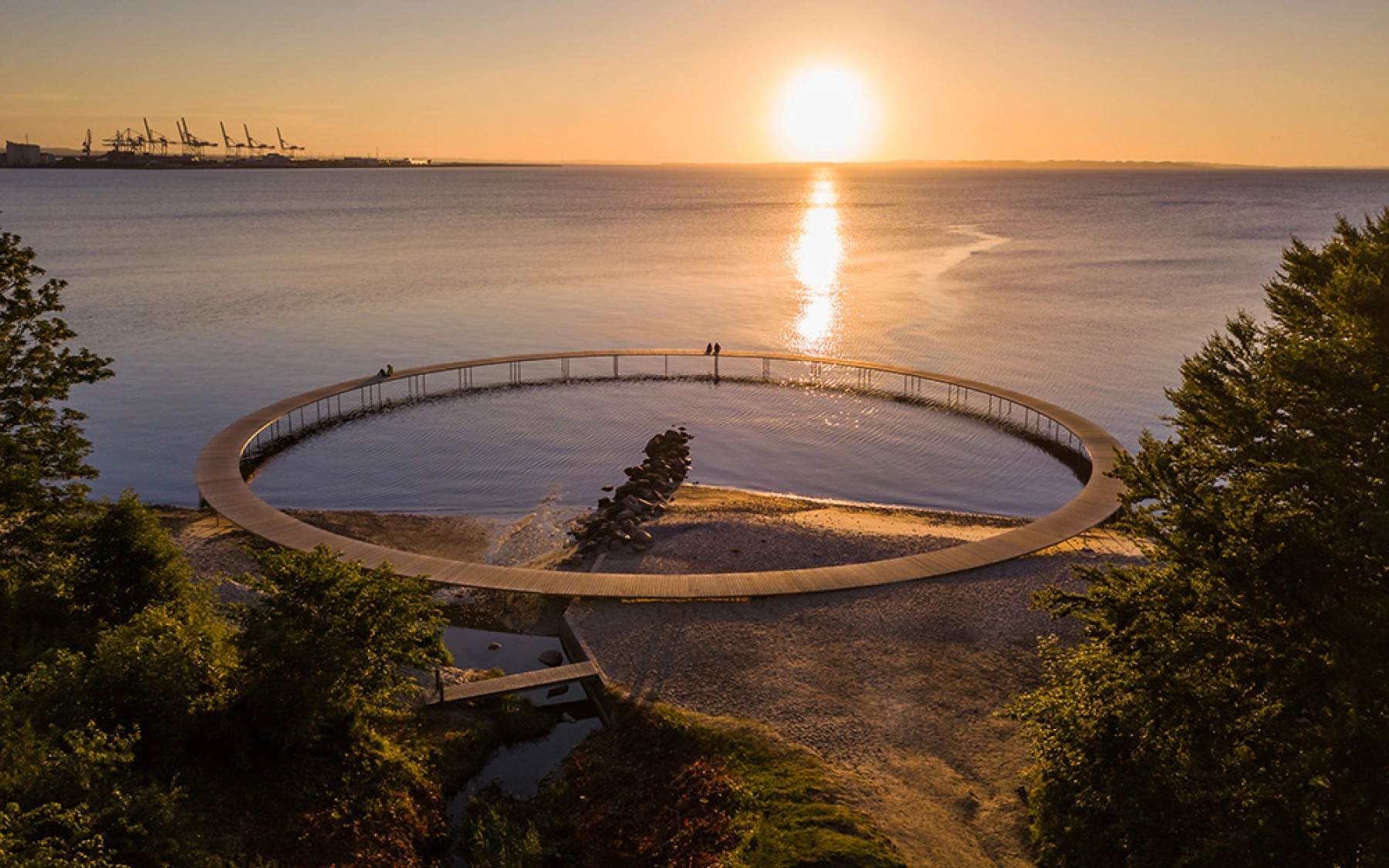 Den uendelige bro.jpg