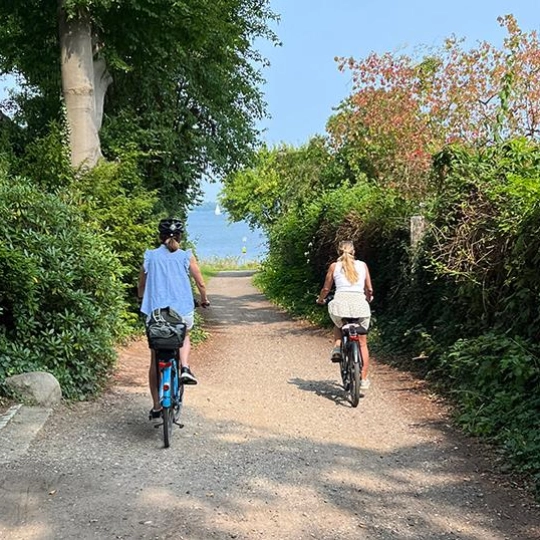 Sykkel langs kysten.jpg