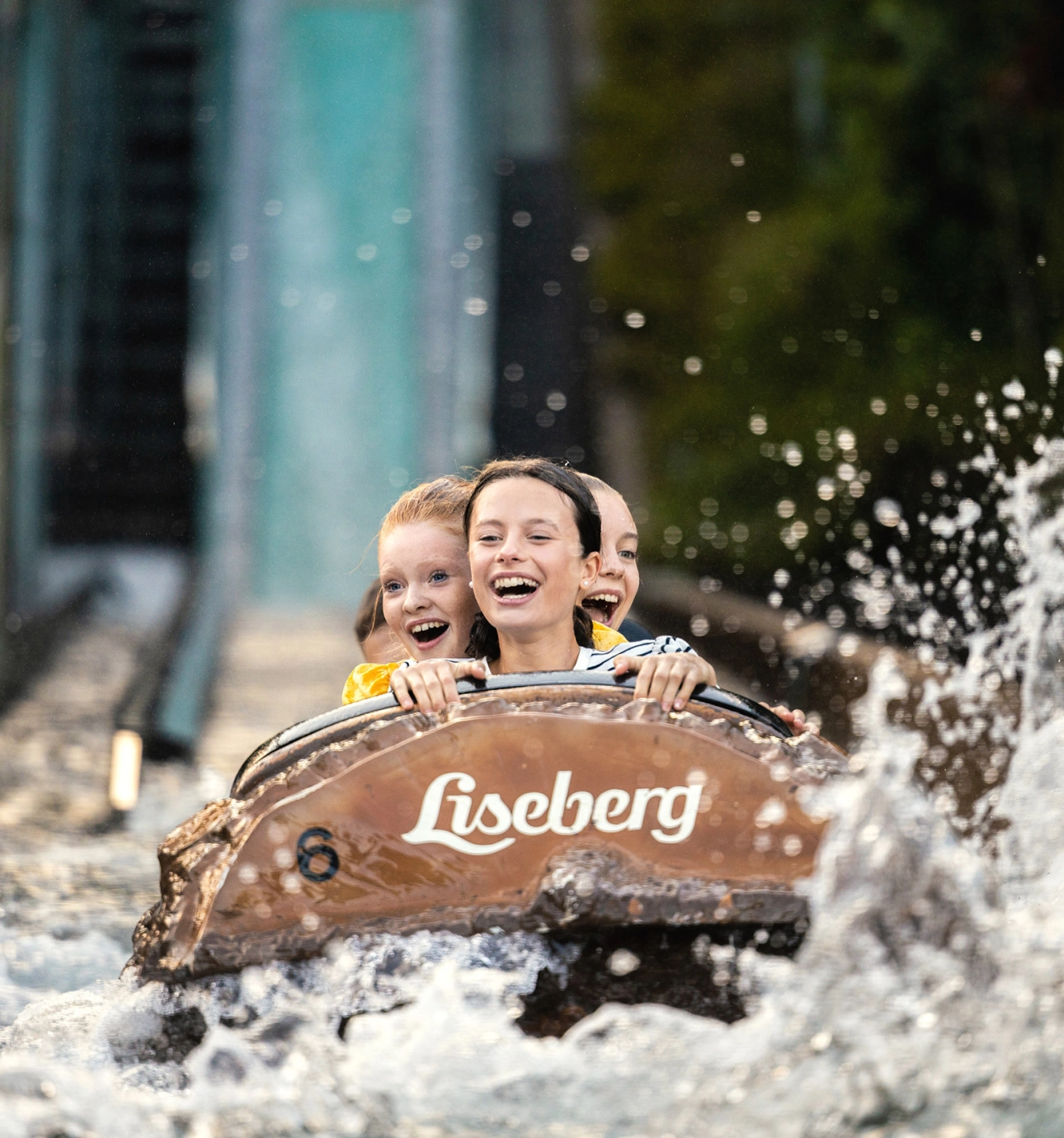Liseberg_FlumeRide_ungdomar_alt2_s2022.jpg