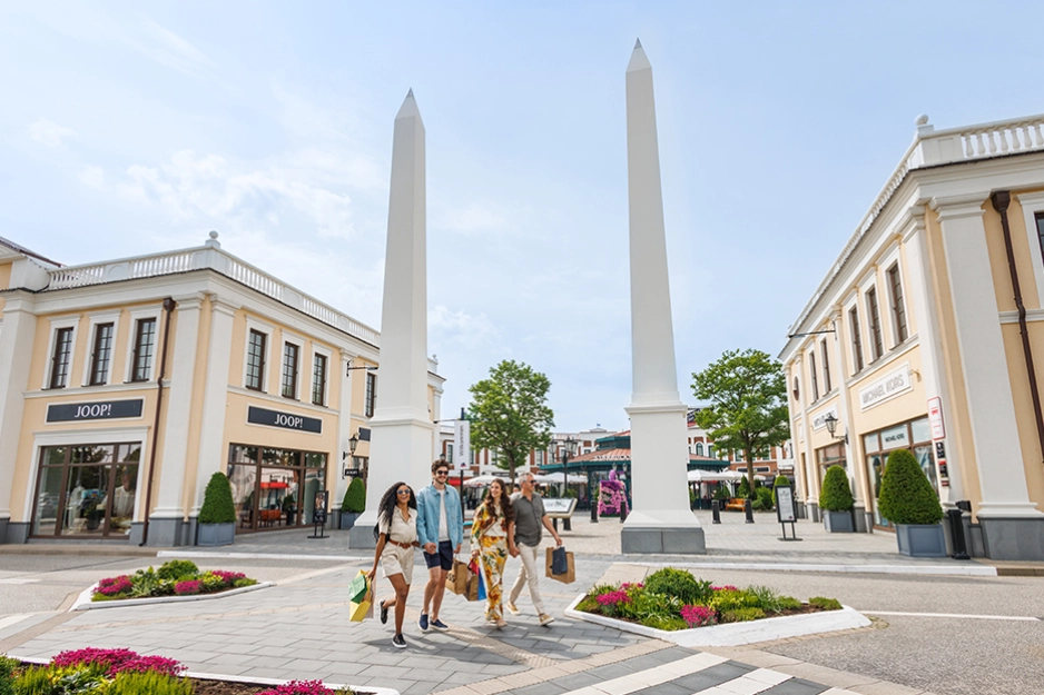 Designer Outlet_.jpg