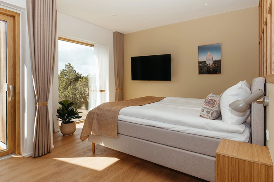 Superior Deluxe-rom.jpg