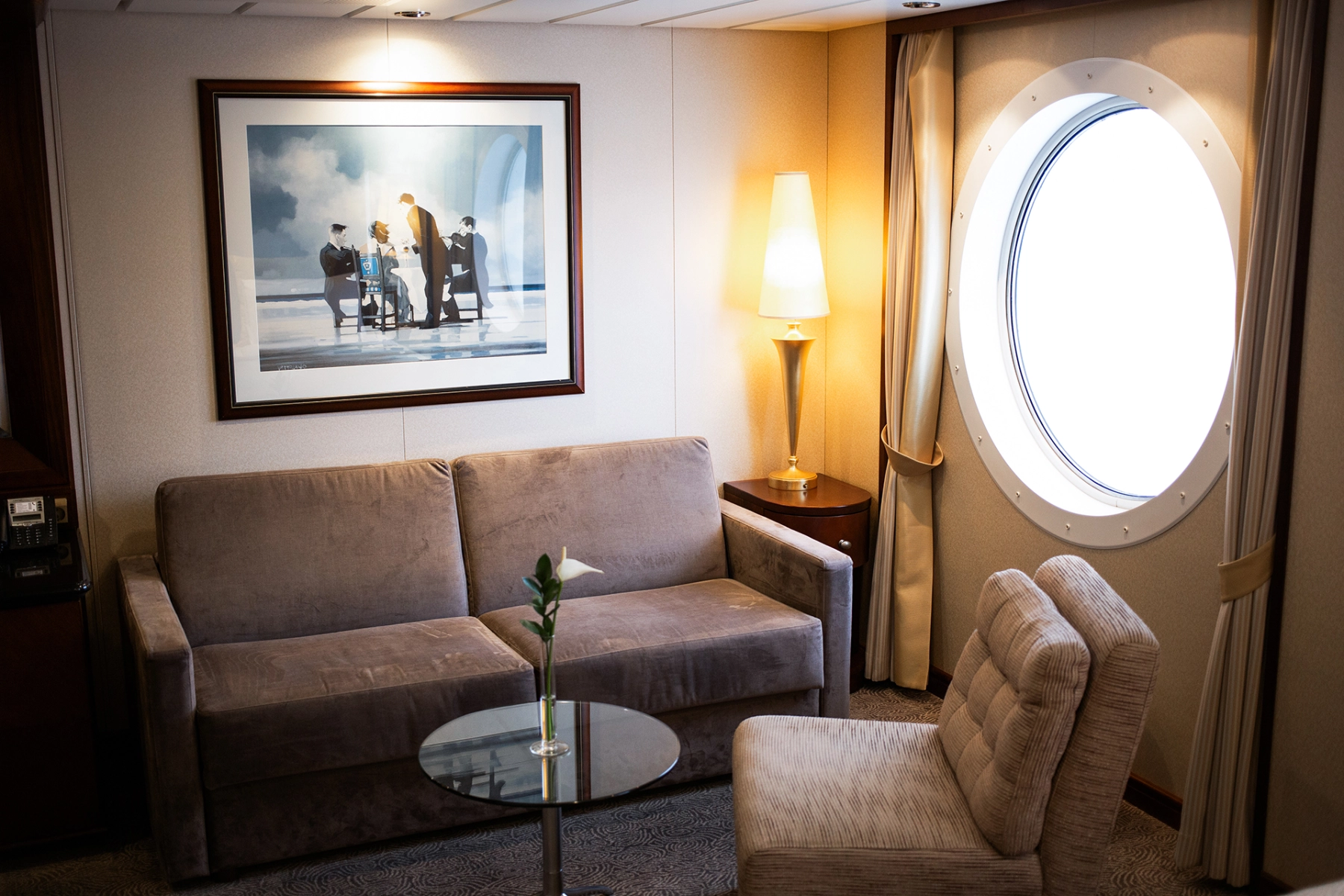 Sittegruppe med sofa, stol og bord