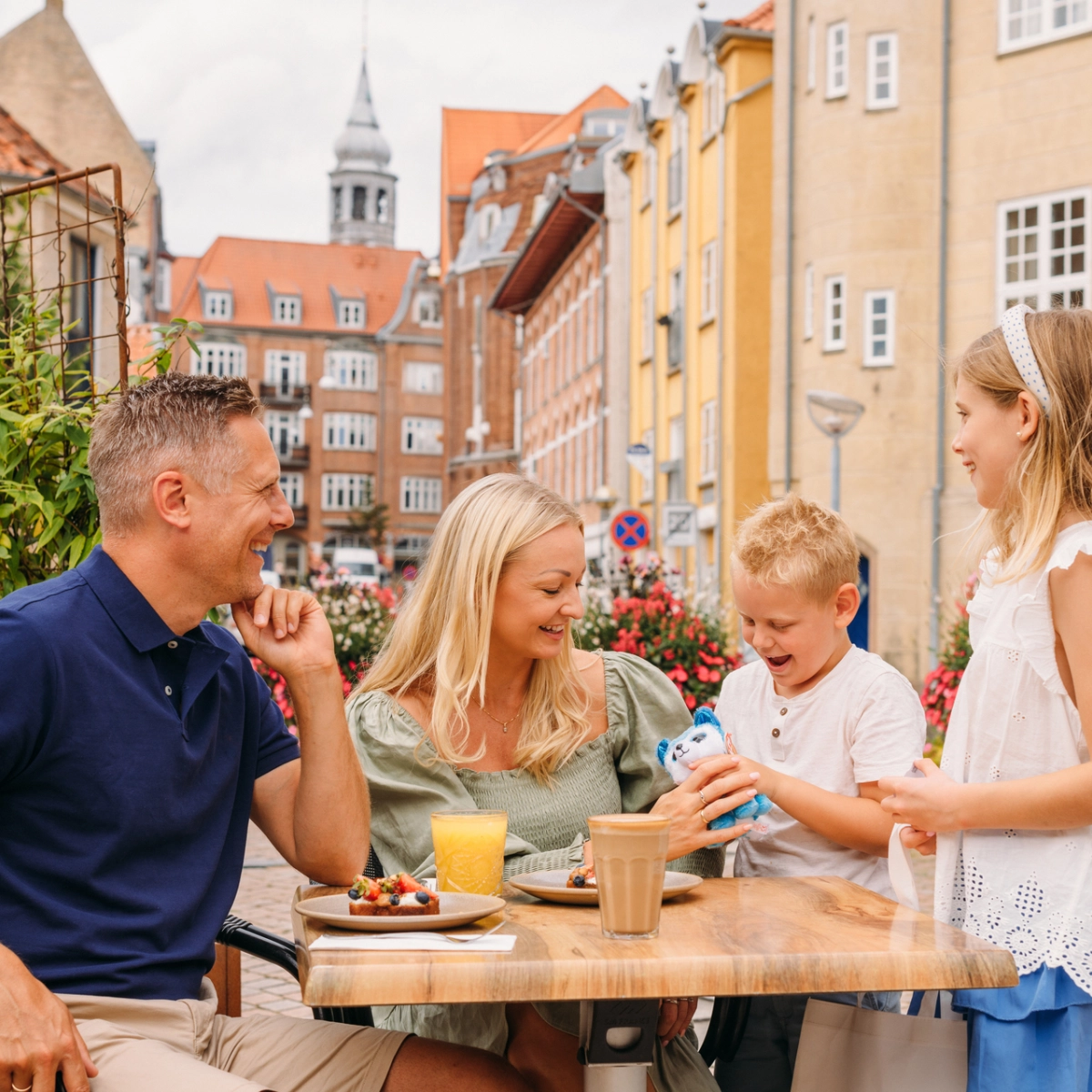Familie uterestaurant.jpg